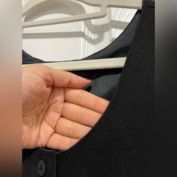 Harvé Benard black wool dress- Size 4P - Picture 5 of 7